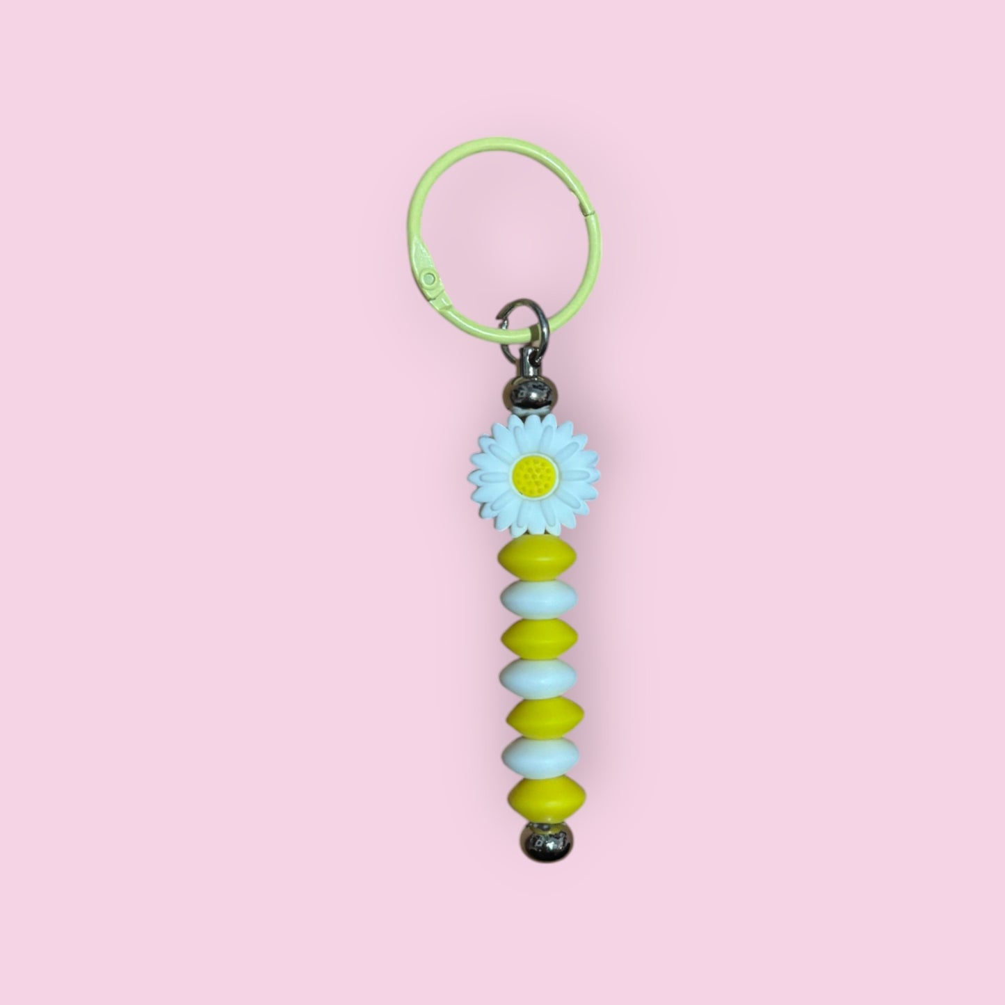 Savi’s Daisy Keychain