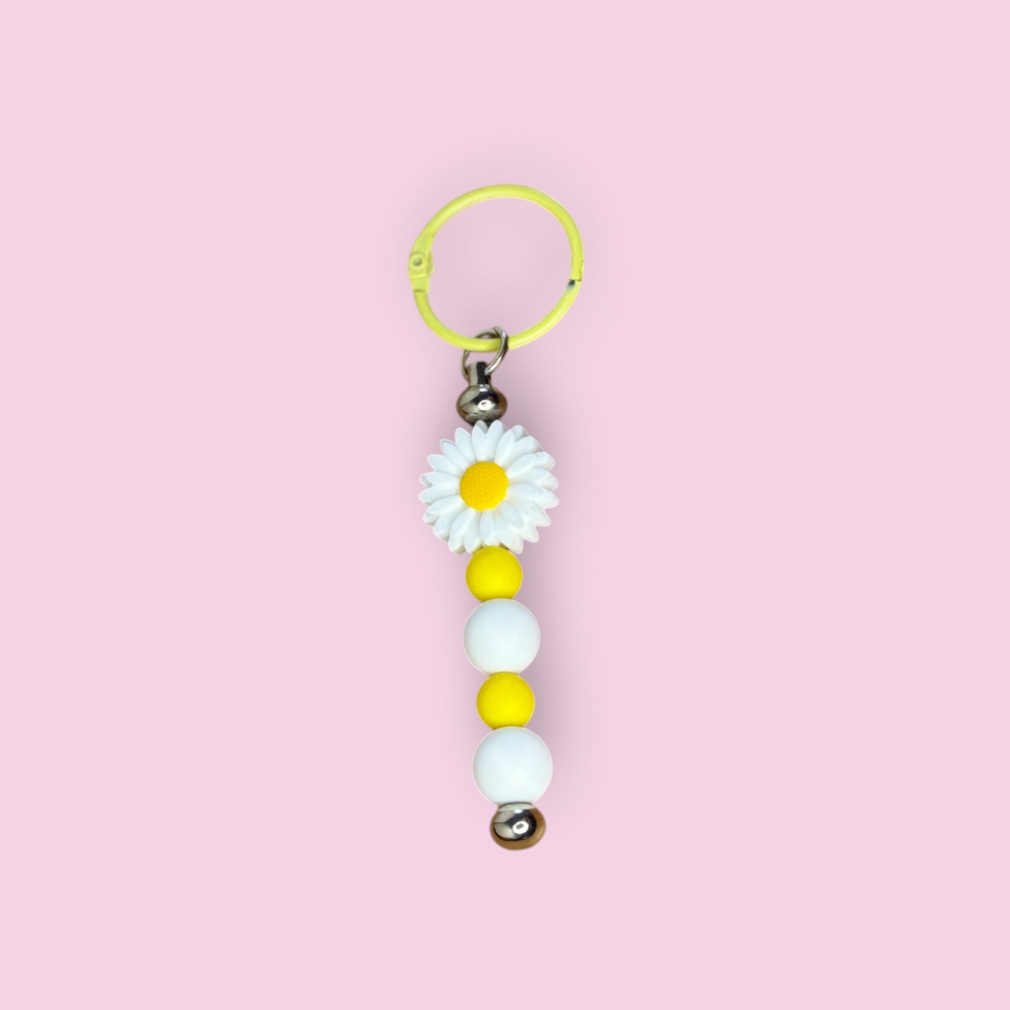 Savi’s Daisy Keychain